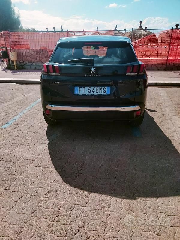 Usata Peugeot 3008 Allure 131 CV (96 kW) 2018 Station wagon