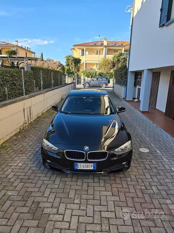 Usata BMW 318 M Sport 143 CV (105 kW) 2013 Nero Berlina