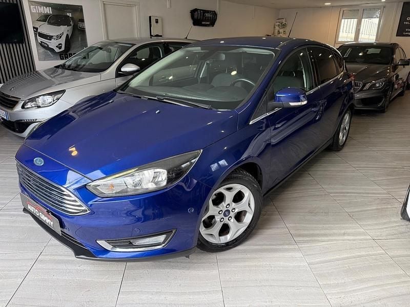 Blu Usata 2015 Ford Focus Berlina | 5900 € (Ottimo prezzo) - Immagine 1/4