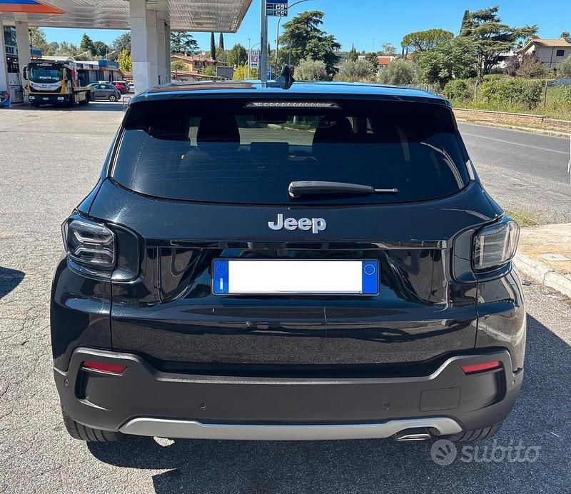 Usata Jeep Avenger 100 CV (73 kW) 2023 Nero SUV