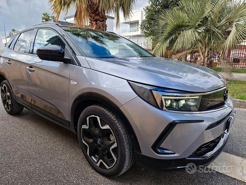 Usata Opel Grandland X Ultimate 131 CV (96 kW) 2024 Grigio SUV