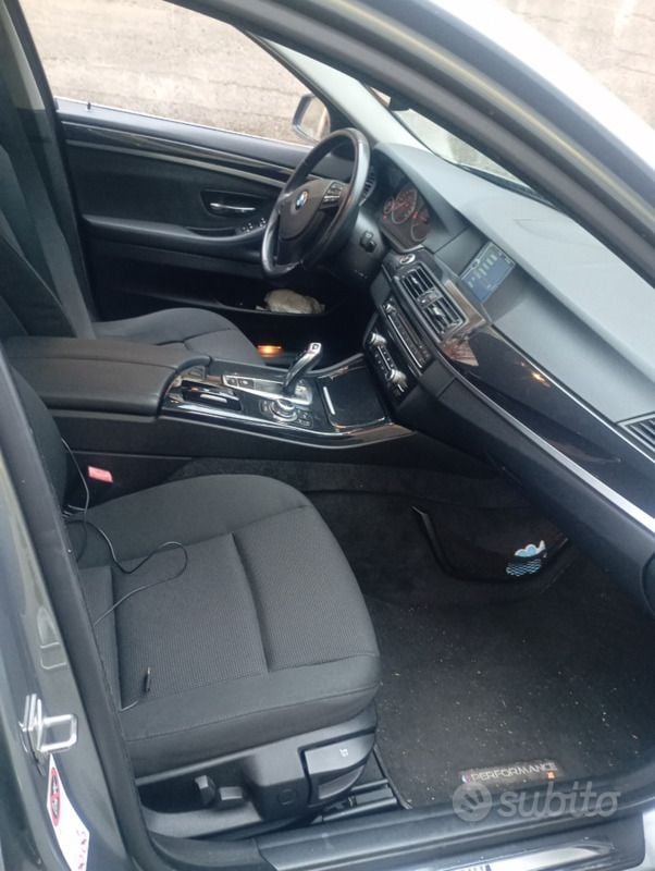 Usata BMW 520 184 CV (135 kW) 2011 Grigio Berlina