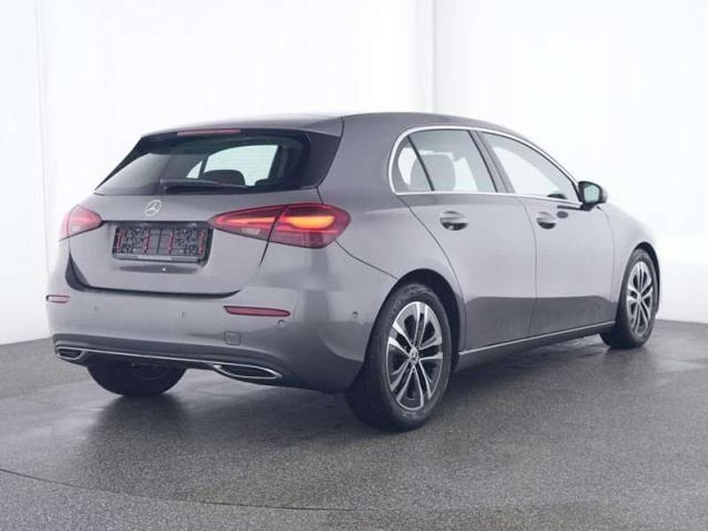 Occasion Mercedes A180 Progressive 136 ch (100 kW) 2025 Gris Berline