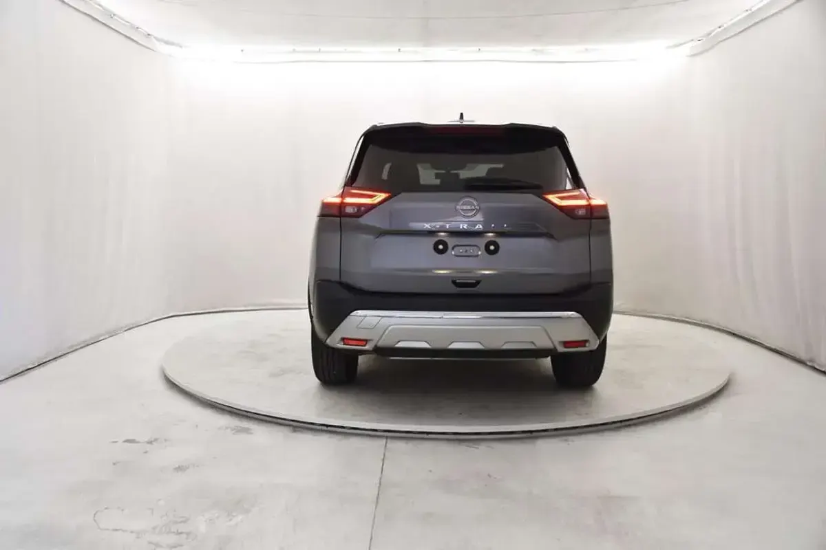 Nuova Nissan X-Trail Pack 163 CV (119 kW) 2026 Dark metal grey SUV