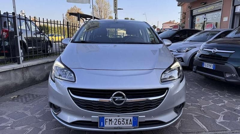 Usata Opel Corsa 75 CV (55 kW) 2018 Argento Utilitaria