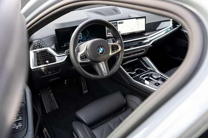 Usata BMW X6 M Sport 298 CV (219 kW) 2025 Grigio metallizzato SUV