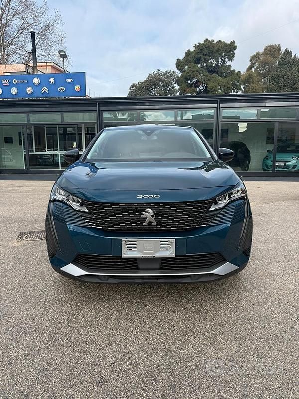 Usata Peugeot 3008 Allure 131 CV (96 kW) 2022 Grigio SUV