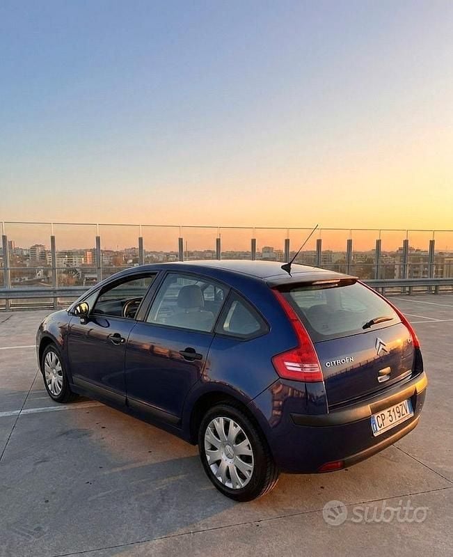 Usata Citroën C4 88 CV (64 kW) 2006 Blu Berlina
