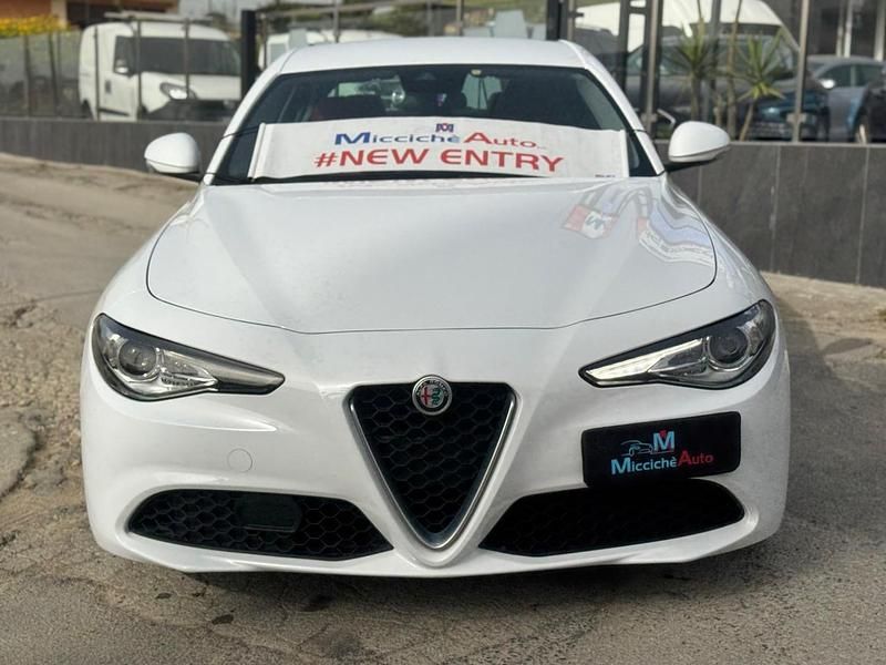 Usata Alfa Romeo Giulia Super 160 CV (117 kW) 2019 Bianco Berlina