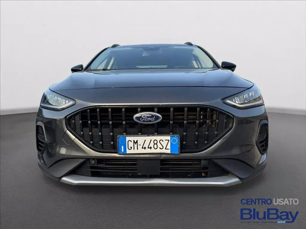 Usado Ford Focus Active 125 CV (91 kW) 2023 Gris SUV