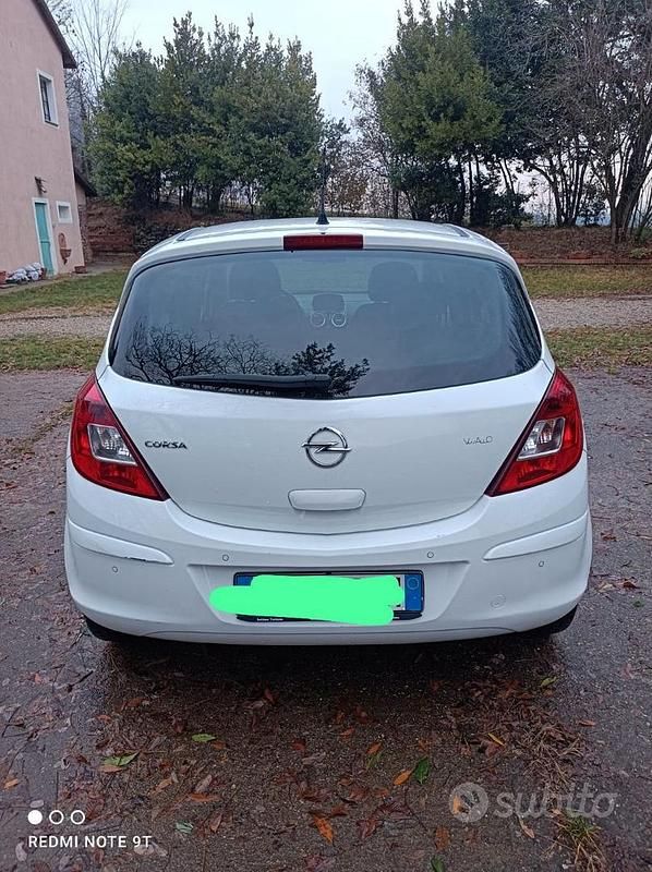 Usata Opel Corsa Edition 86 CV (63 kW) 2014 Bianco Utilitaria
