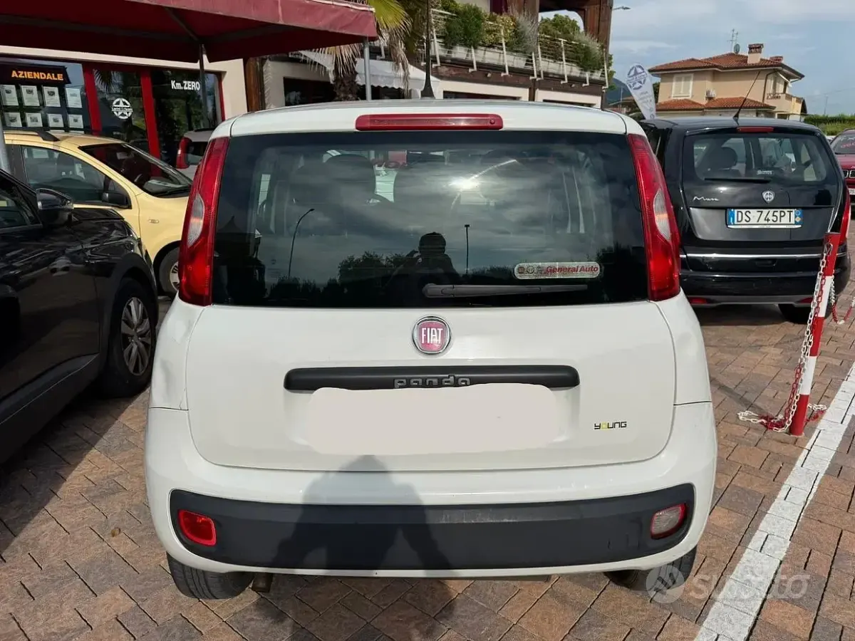Usata Fiat Panda Young 80 CV (58 kW) 2014 Bianco Utilitaria