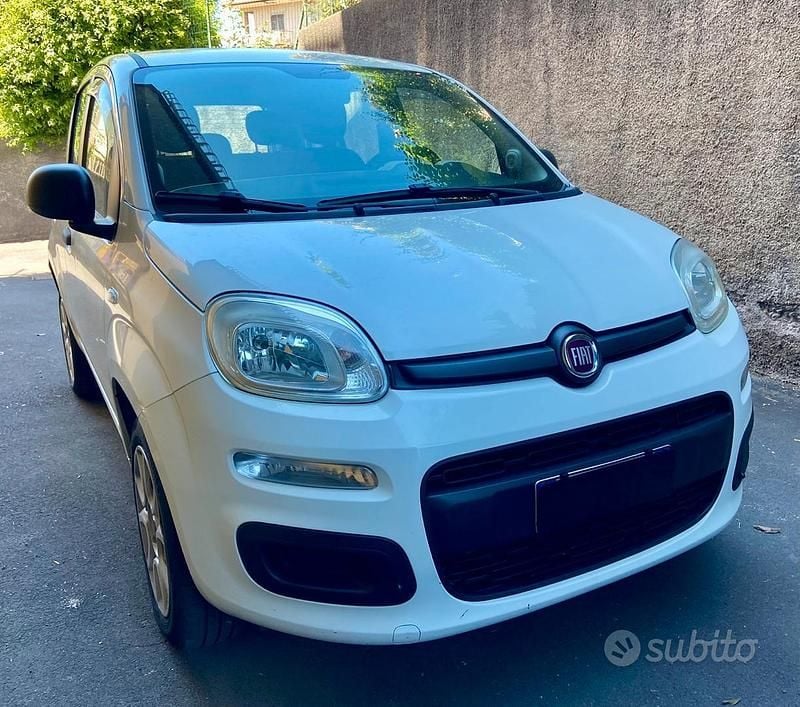 Usata Fiat Panda Lounge 85 CV (62 kW) 2015 Utilitaria