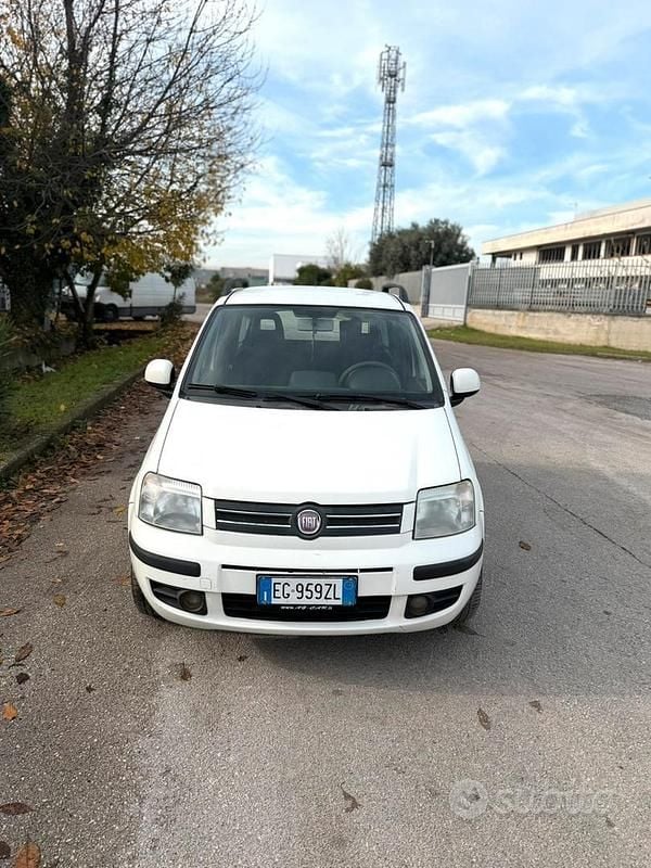 Usata Fiat Panda Dynamic 77 CV (56 kW) 2011 Bianco Berlina