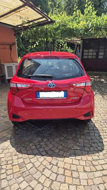 Usata Toyota Yaris Hybrid Edition 73 CV (53 kW) 2018 Berlina