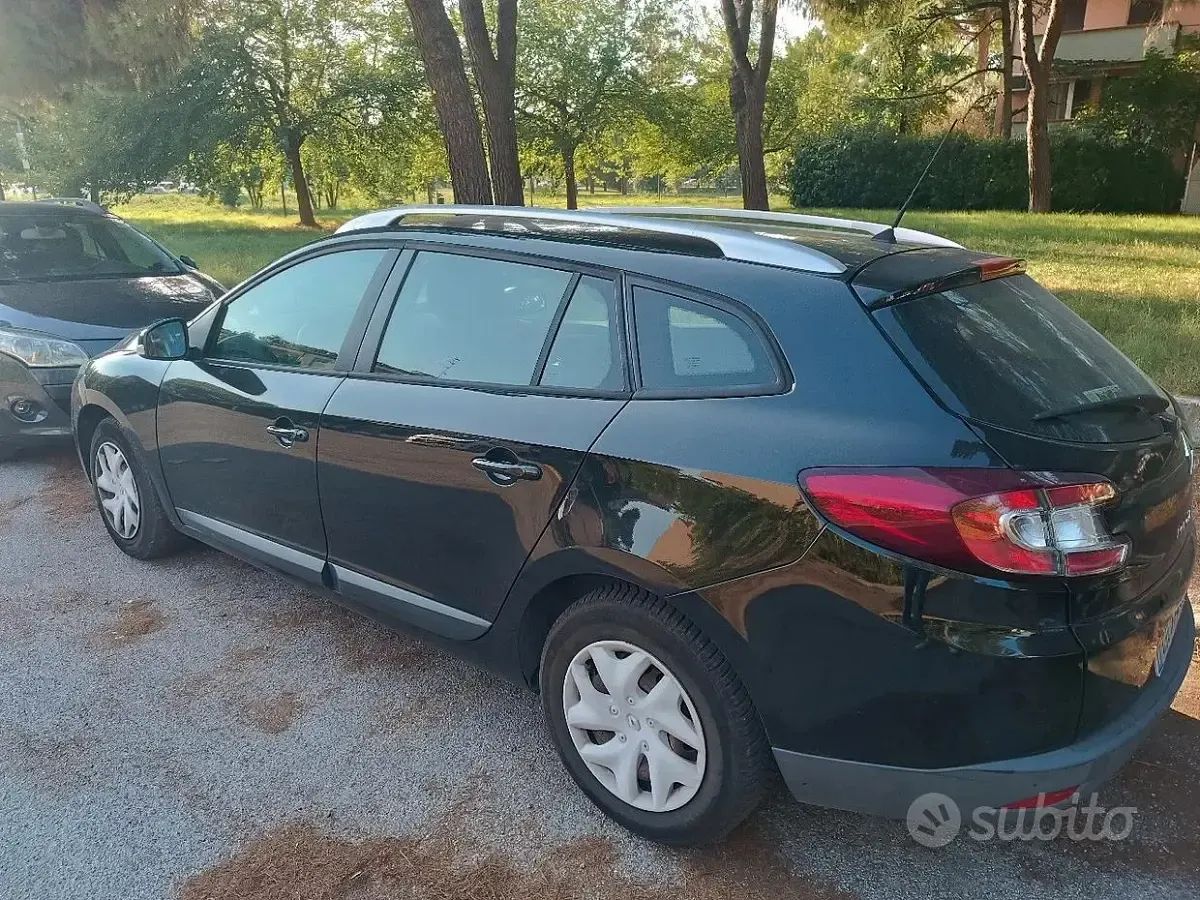 Usata Renault Mégane GrandTour 110 CV (80 kW) 2013 Nero Station wagon