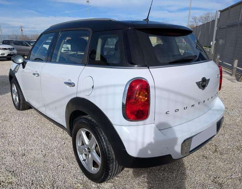 Usata Mini Cooper D Countryman 111 CV (81 kW) 2013 Bianco SUV