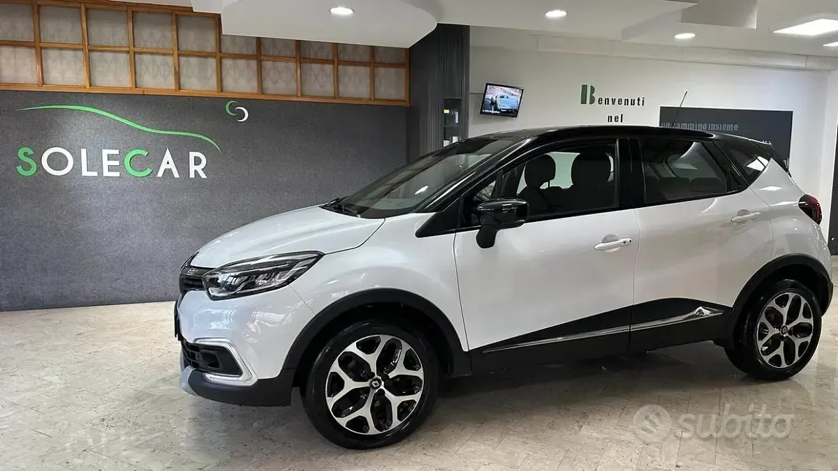 Usata Renault Captur Zen 110 CV (80 kW) 2017 Bianco SUV