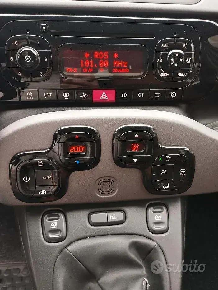 Usata Fiat Panda 4x4 S 75 CV (55 kW) 2013 Bianco Utilitaria