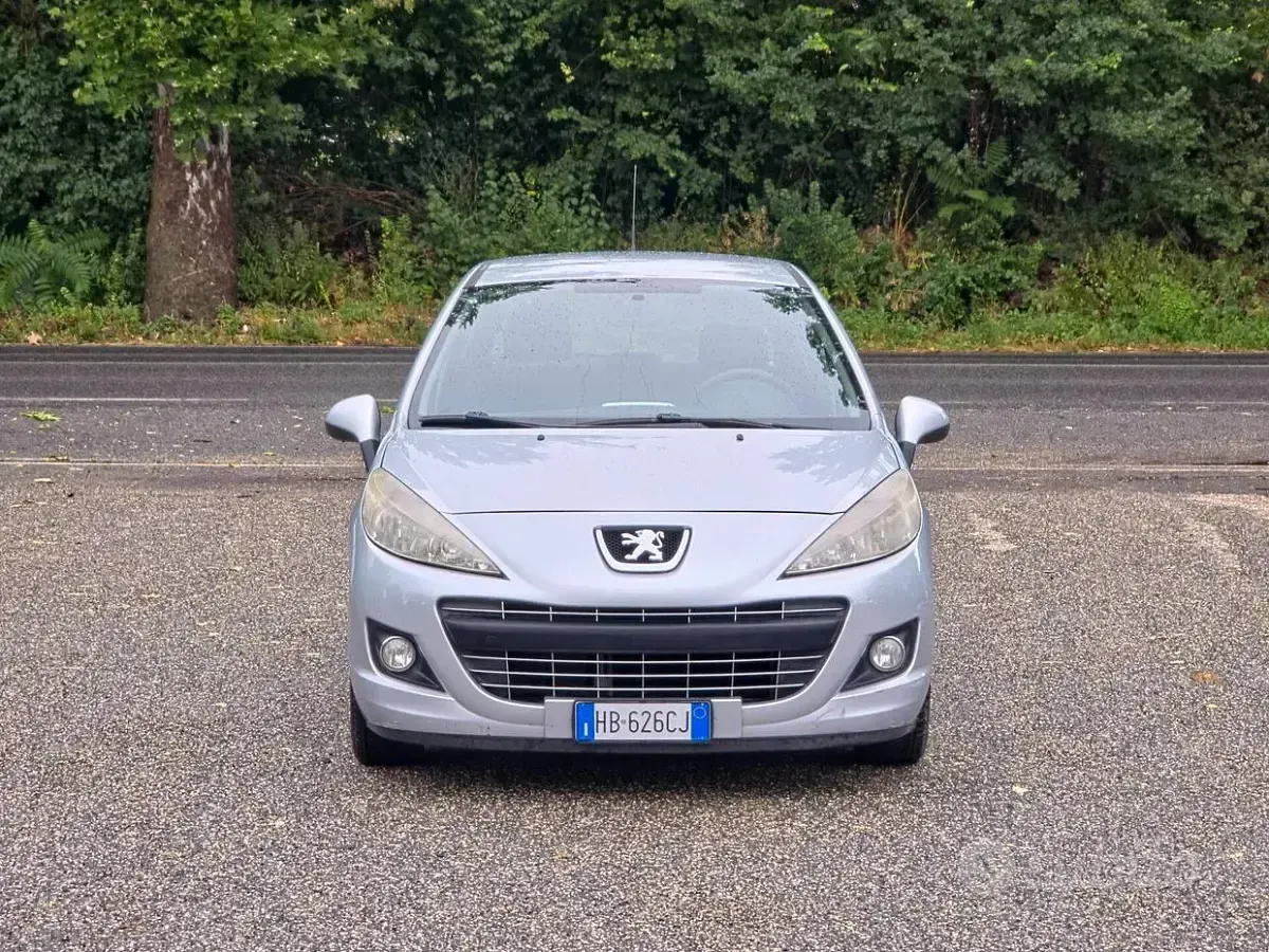 Usata Peugeot 207 68 CV (50 kW) 2010 Grigio Berlina