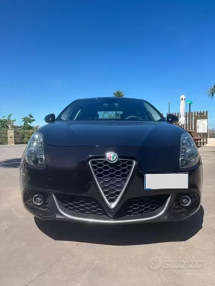 Usata Alfa Romeo Giulietta 120 CV (88 kW) 2019 Nero Utilitaria
