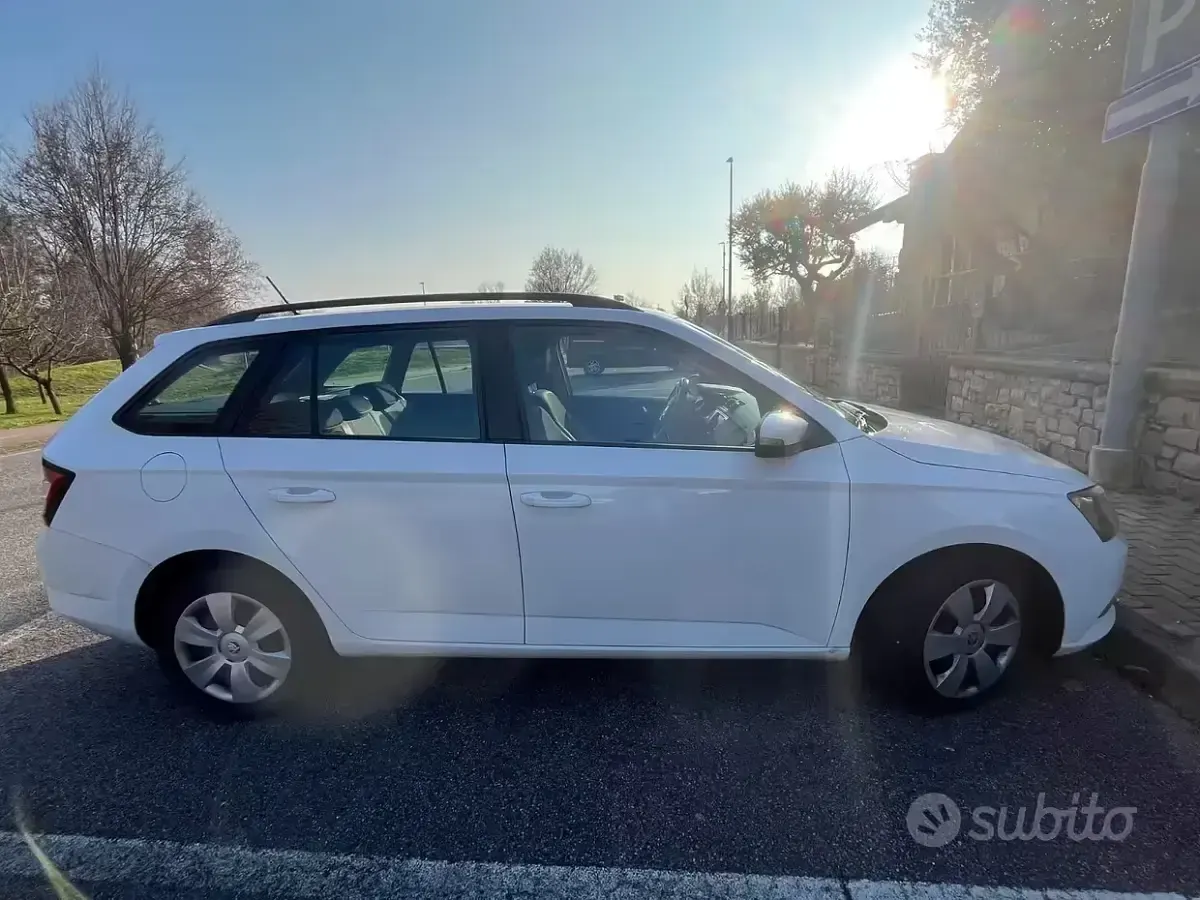 Usata Skoda Fabia 90 CV (66 kW) 2015 Bianco Station wagon