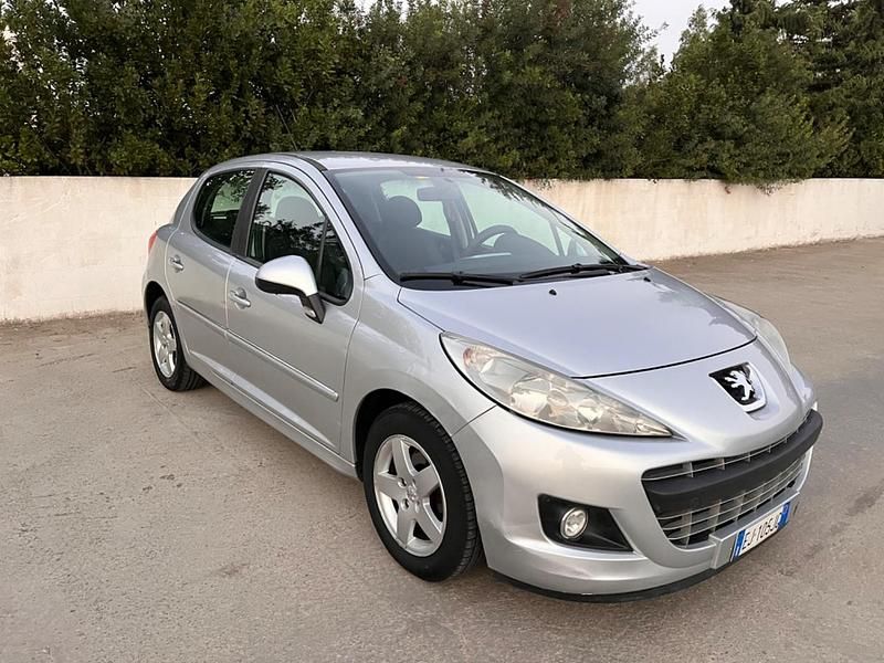 Usata Peugeot 207 Sport 90 CV (66 kW) 2010 Grigio Berlina