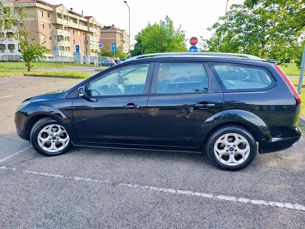 Usata Ford Focus Style 109 CV (80 kW) 2010 Station wagon