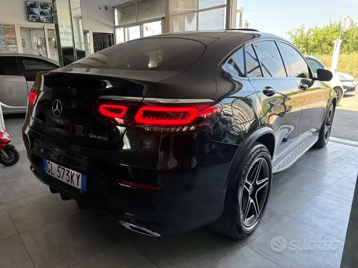 Usata Mercedes GLC220 Premium Plus 194 CV (142 kW) 2022 Nero SUV
