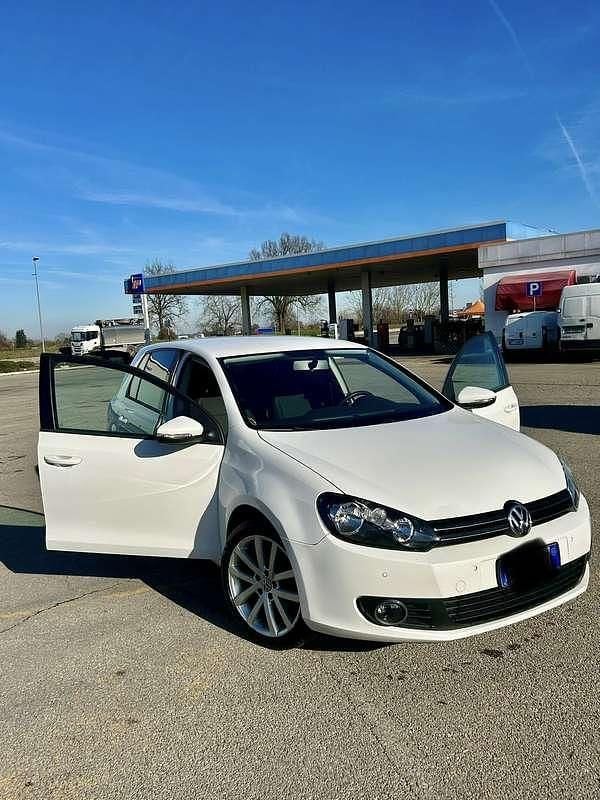 Usata VW Golf VI Trendline 105 CV (77 kW) 2011 Utilitaria