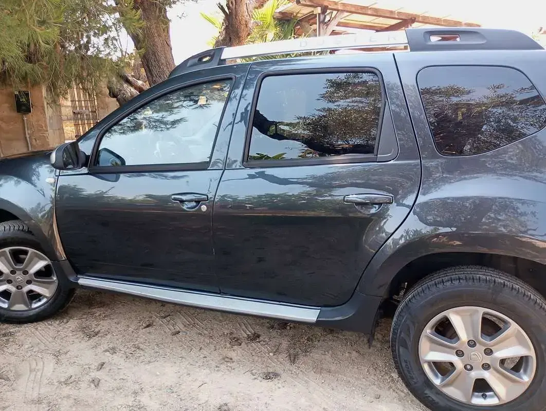 Usata Dacia Duster 110 CV (80 kW) 2018 Grigio SUV