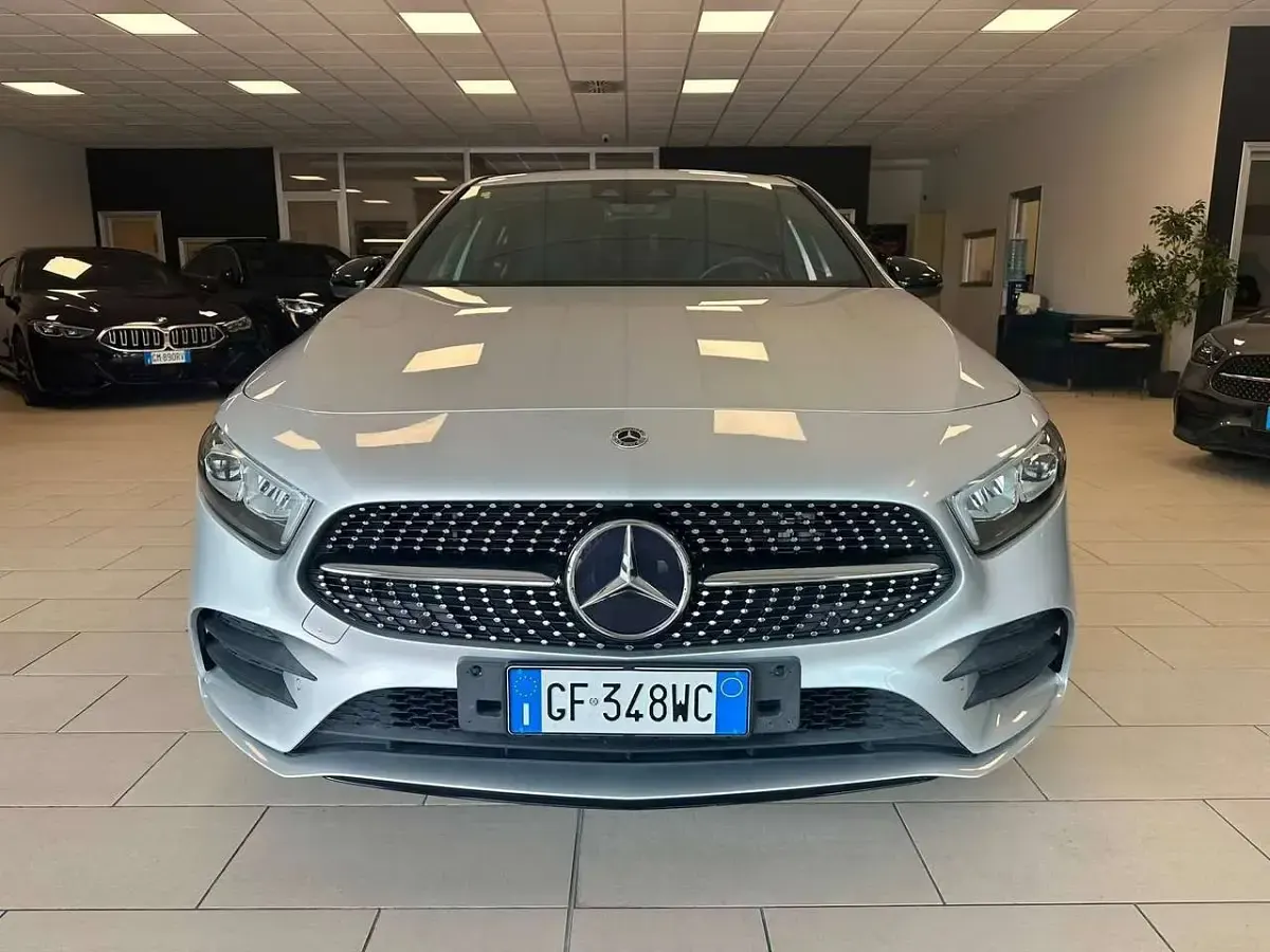 Usata Mercedes A250 Premium 218 CV (160 kW) 2021 Grigio Berlina