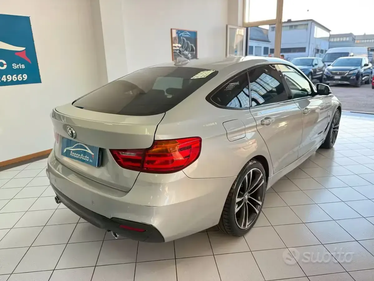 Usata BMW 320 Luxury Line 184 CV (135 kW) 2014 Grigio Berlina