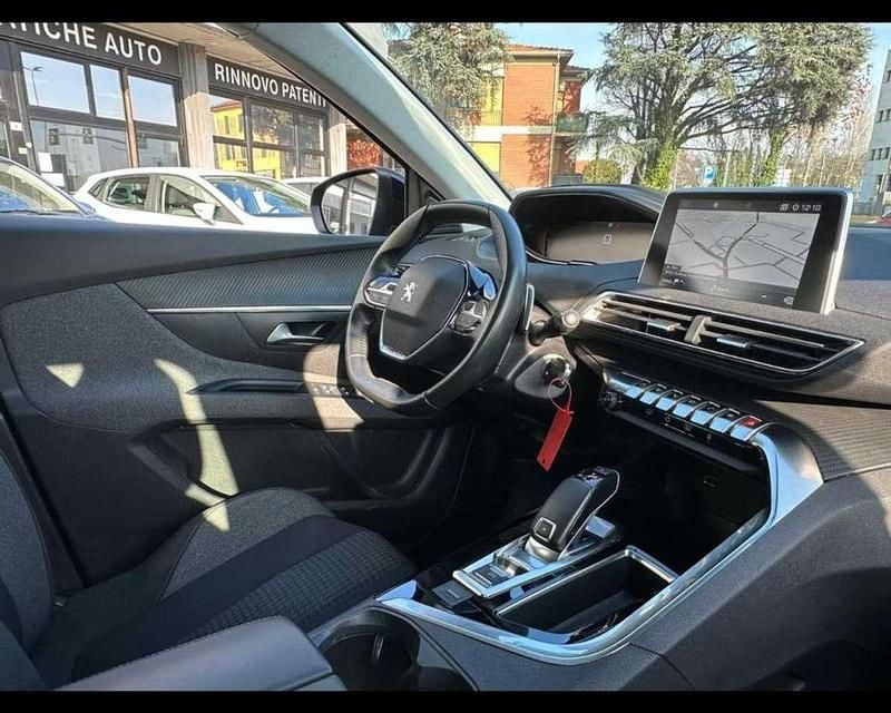 Usata Peugeot 5008 Business-Line 120 CV (88 kW) 2019 Nero SUV