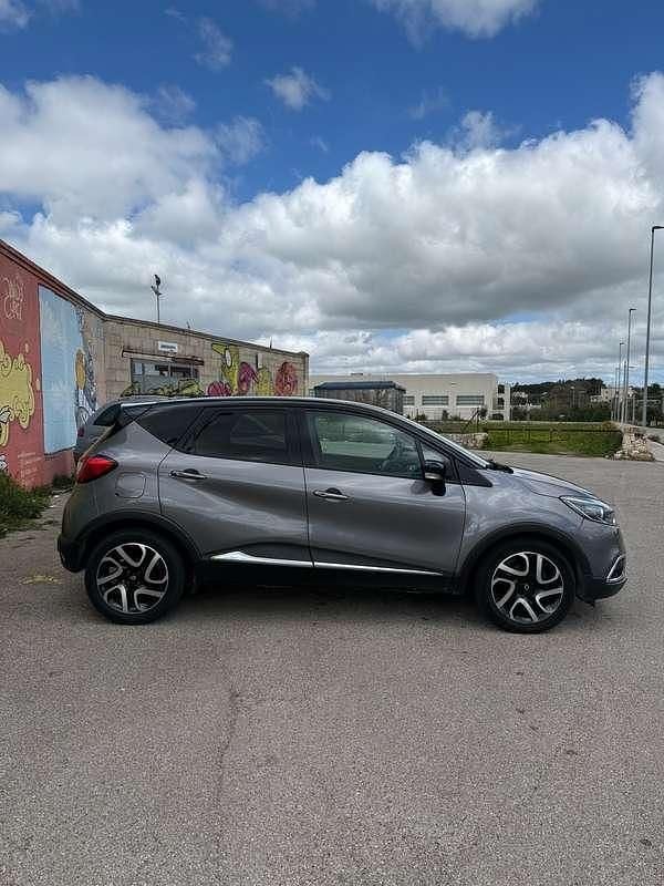 Usata Renault Captur 90 CV (66 kW) 2014 Grigio SUV