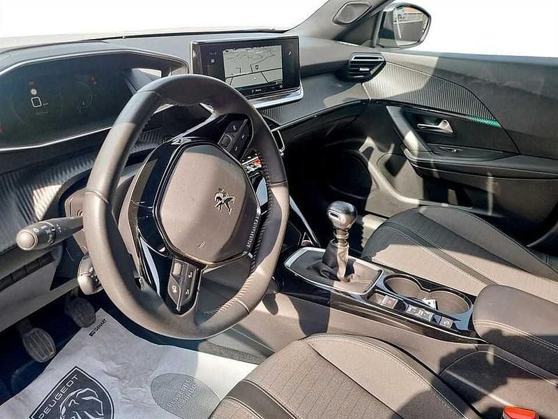 Usata Peugeot 2008 Allure 131 CV (96 kW) 2023 Bianco SUV