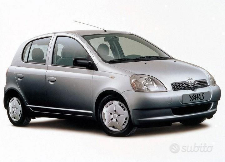 Usata 2001 Toyota Yaris Due volumi | 600 € (Ottimo prezzo) - Immagine 1/1