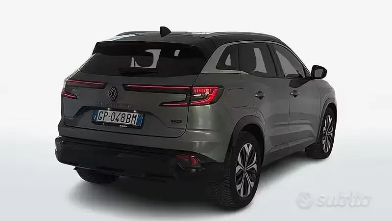 Usata Renault Austral Techno 130 CV (95 kW) 2023 Grigio SUV