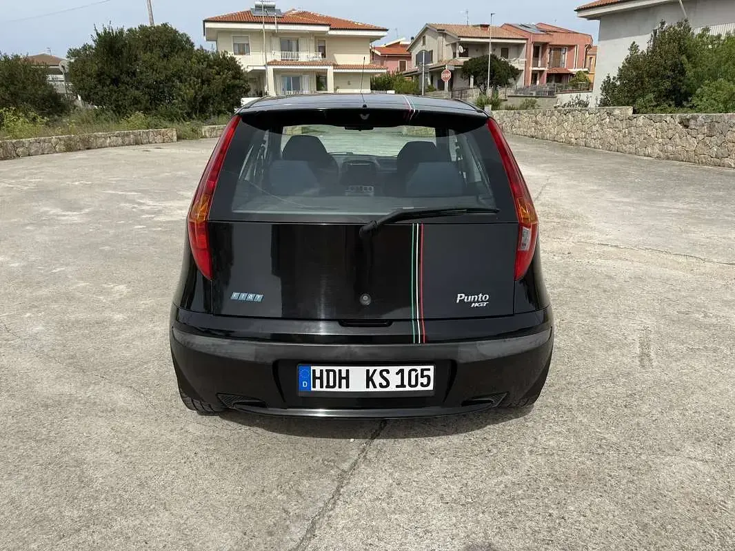 Usata Fiat Punto 131 CV (96 kW) 2001 Utilitaria