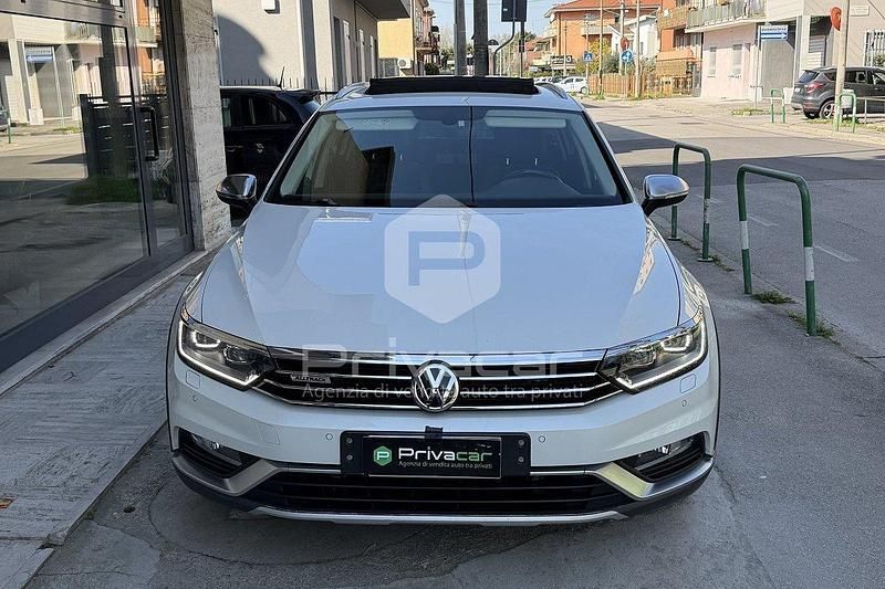 Usata VW Passat Alltrack Business 239 CV (175 kW) 2017 Bianco Station wagon