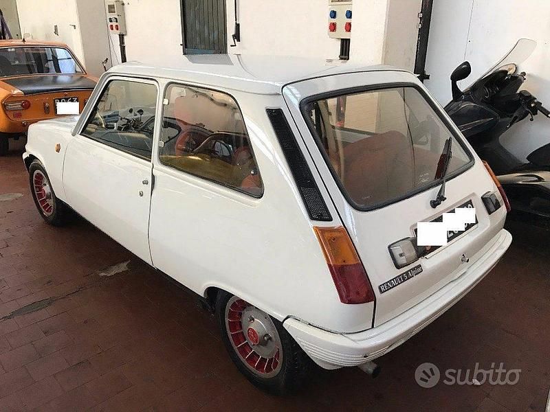 Usata Renault R5 109 CV (80 kW) 1982 Verde Utilitaria