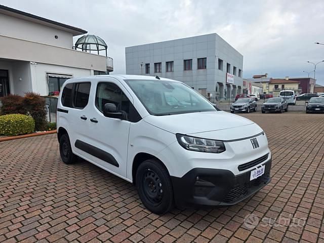 Nuova Fiat Doblò 100 CV (73 kW) 2025 Bianco Monovolume