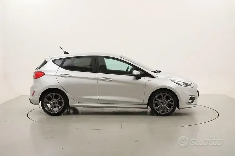 Usata Ford Fiesta ST-Line 125 CV (91 kW) 2021 Grigio Utilitaria