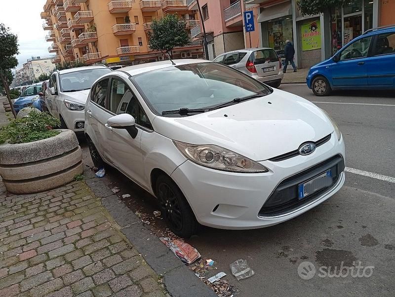 Usata Ford Fiesta 96 CV (70 kW) 2009 Berlina