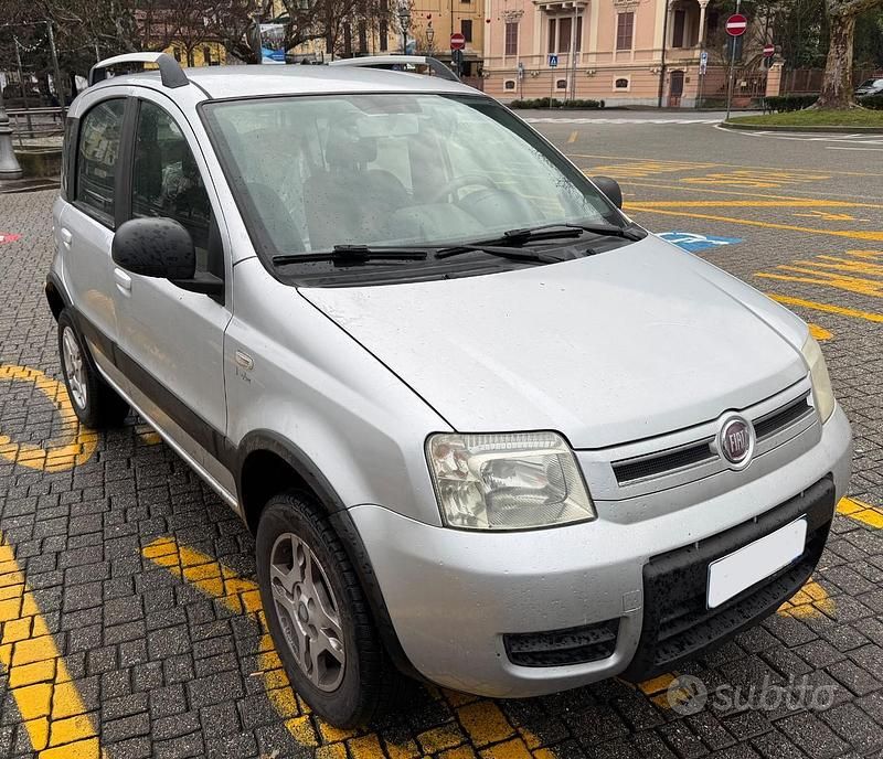 Usata Fiat Panda 4x4 2010 Grigio Utilitaria