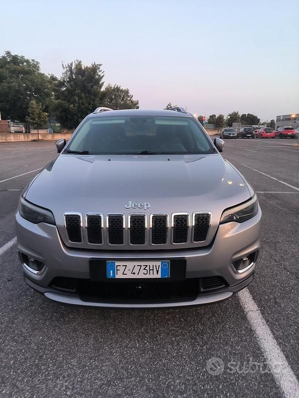 Usata Jeep Cherokee 195 CV (143 kW) 2019 Grigio SUV