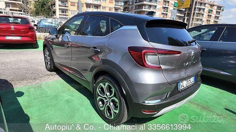 Usata Renault Captur 145 CV (106 kW) 2022 Blu SUV