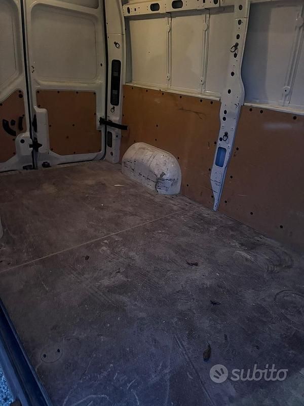 Usata Nissan Interstar 135 CV (99 kW) 2023 Bianco Furgone