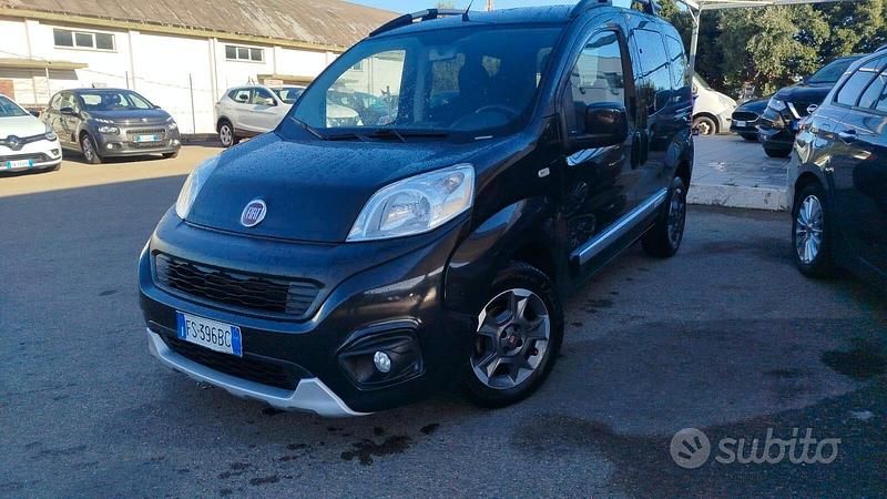 Usata Fiat Qubo Trekking 95 CV (69 kW) 2018 Nero Monovolume