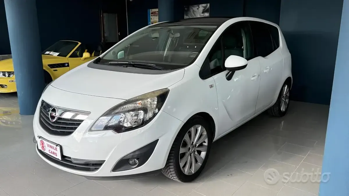 Usata Opel Meriva Cosmo 120 CV (88 kW) 2012 Bianco Monovolume